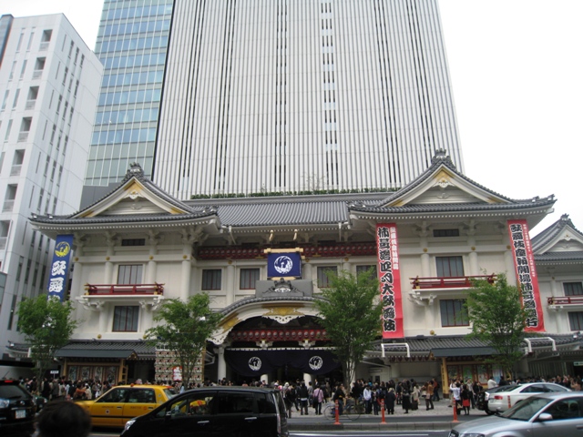【Kabuki-za theatre】October 2nd － 25th (No performance on 10th and 17th) 